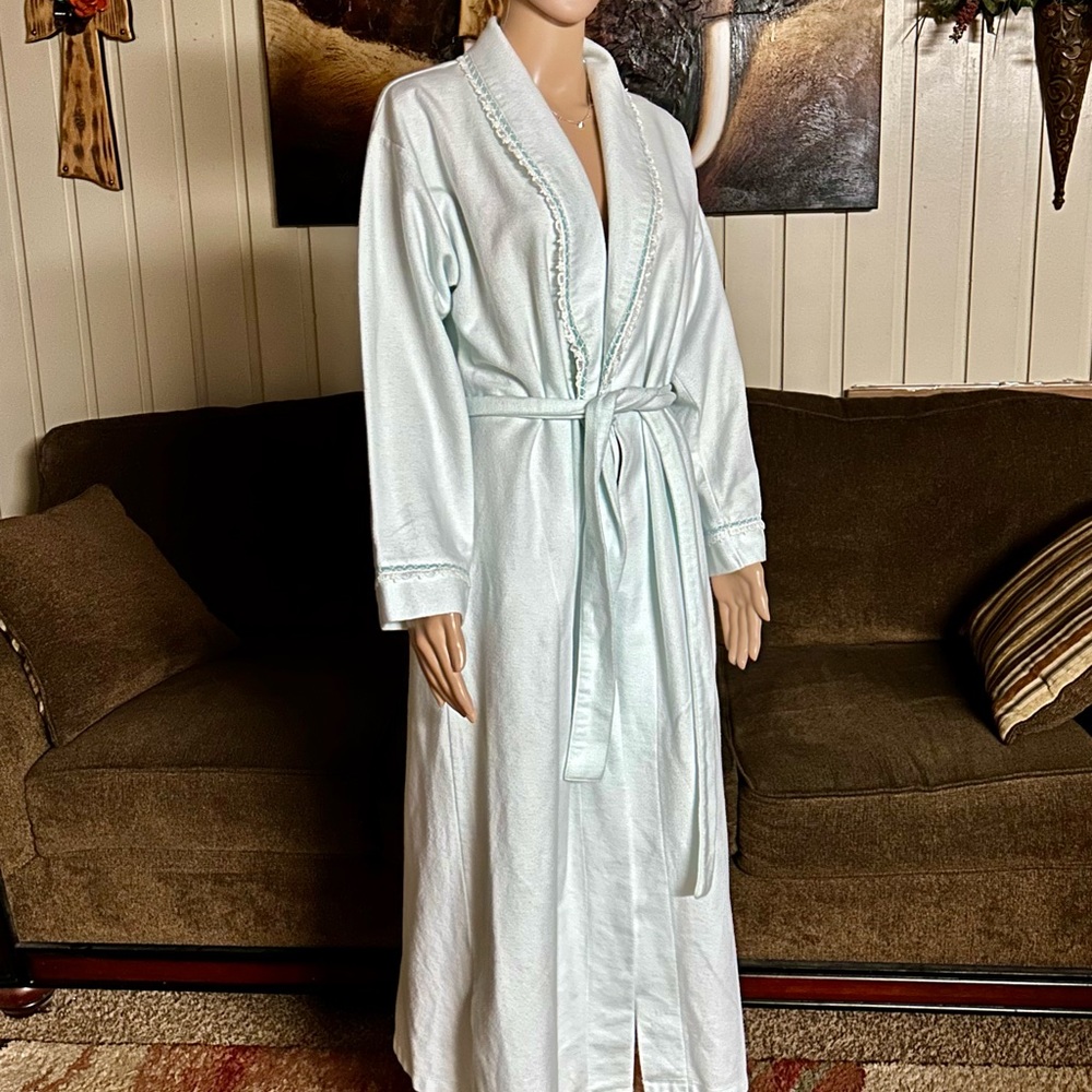 Eileen West • Small • Light Blue • Maxi • Velour • Floral Lace • Robe - Picture 11 of 16